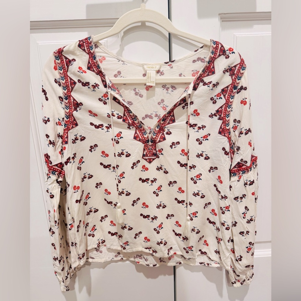 Boho chic peasant top. Vintage Forever 21.